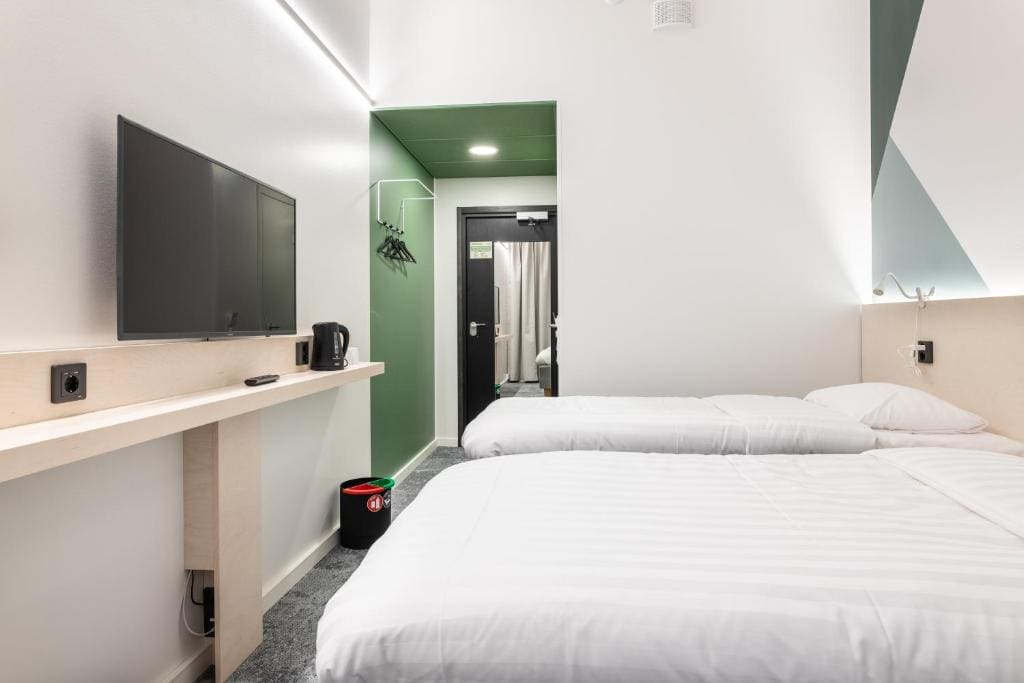 Standard Triple Room room - Image 1