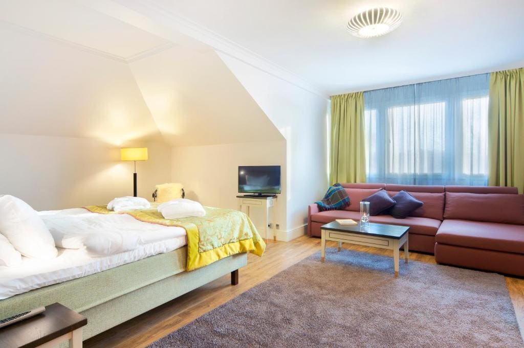 Suite room - Image 1