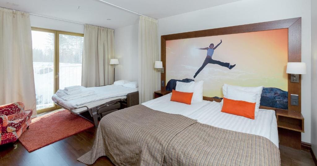 Standard Family Room room - Image 3