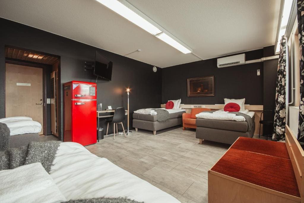 Six on the Beach room - Image 3