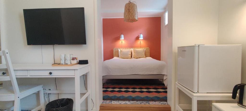 Standard Family Room room - Image 2