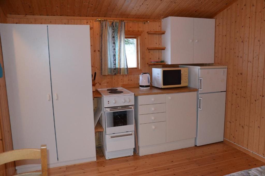 Cottage room - Image 2