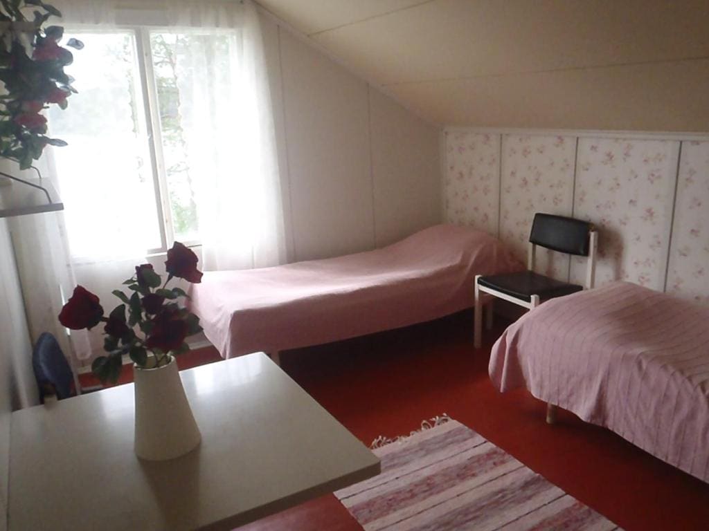 Triple Room with Shared Bathroom room - Image 2