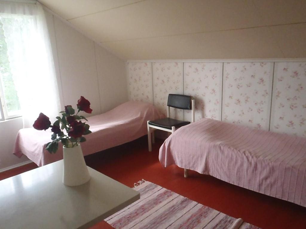 Triple Room with Shared Bathroom room - Image 1