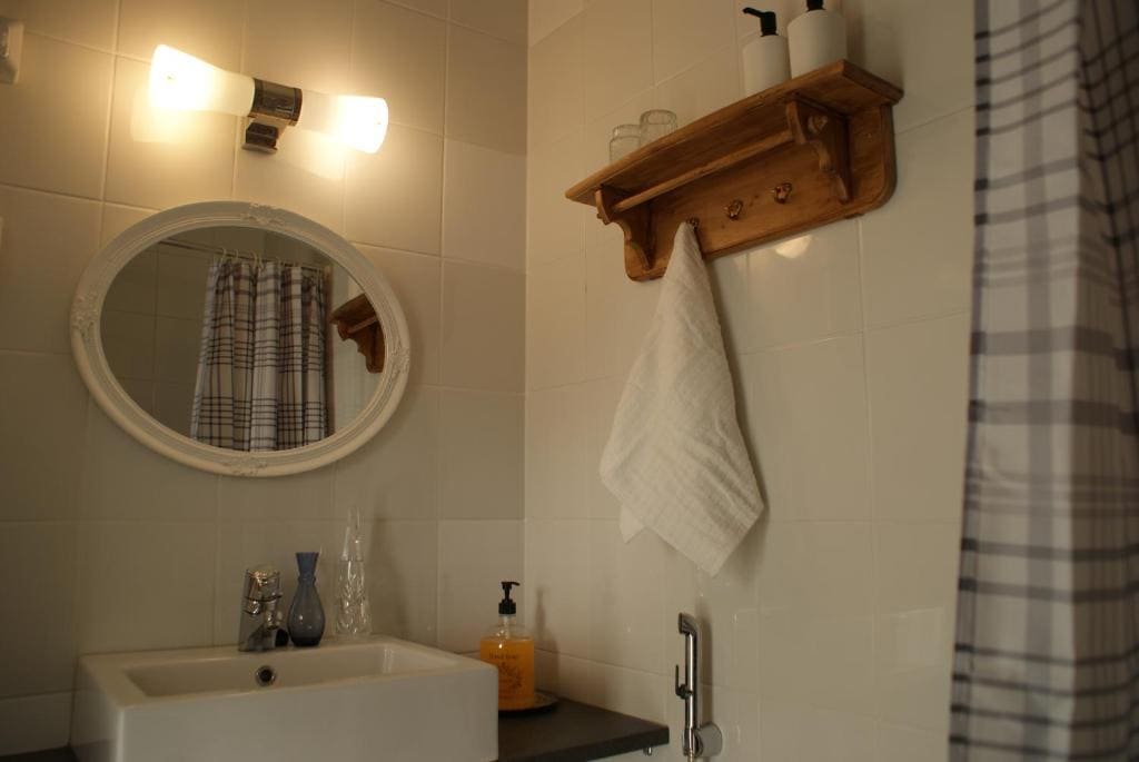 Triple Room with Bathroom room - Image 2