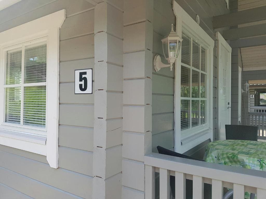 Cottage with Lake View room - Image 2