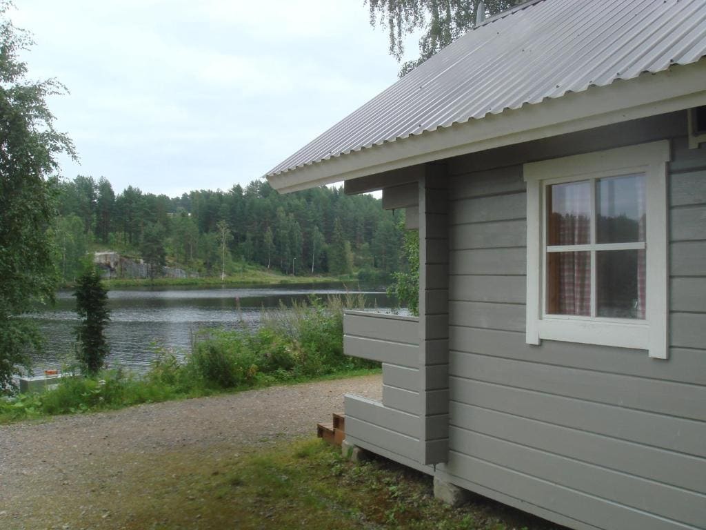 Small Cottage with Lake View room - Image 2