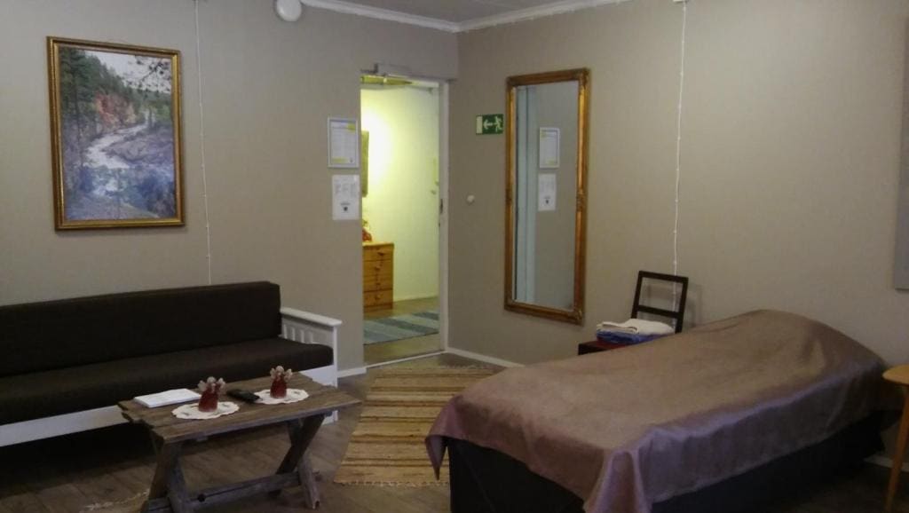 Family Room room - Image 1