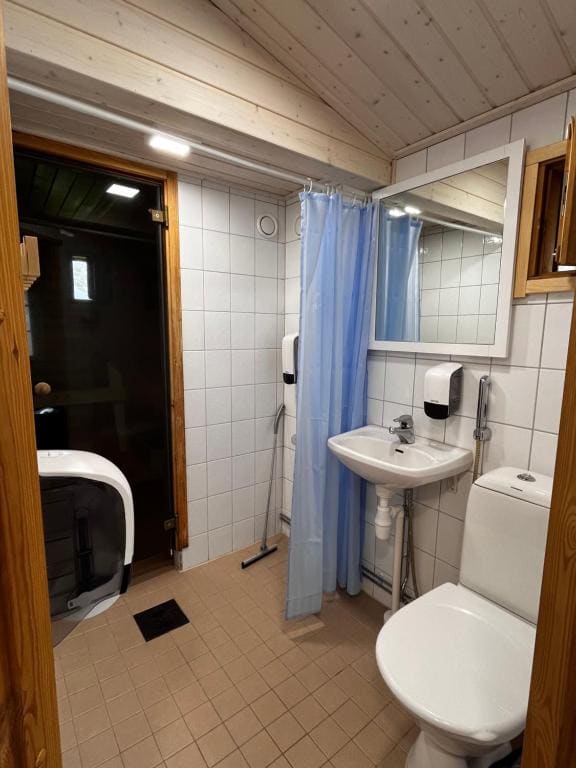 Cottage with terrace room - Image 3