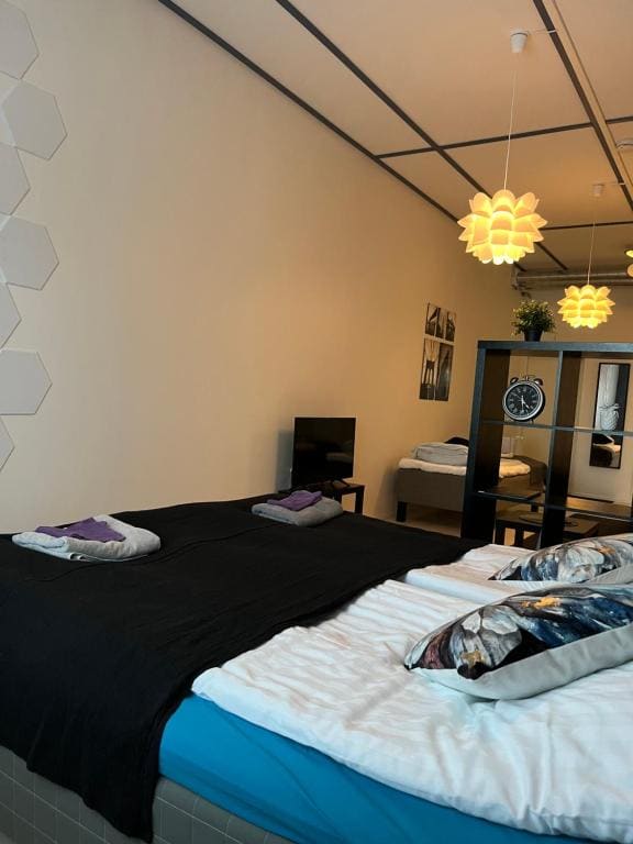 Deluxe Quadruple Room room - Image 1