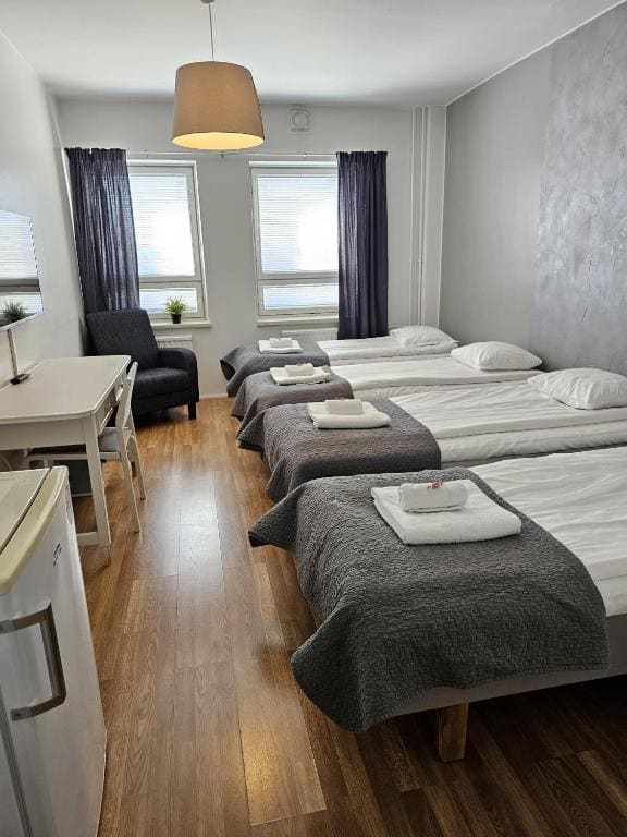 Quadruple Room room - Image 1