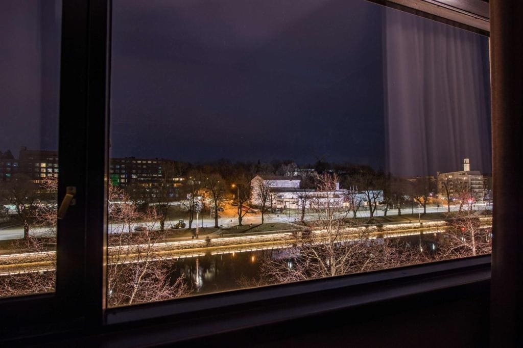 Standard Guest Room with River View room - Image 3
