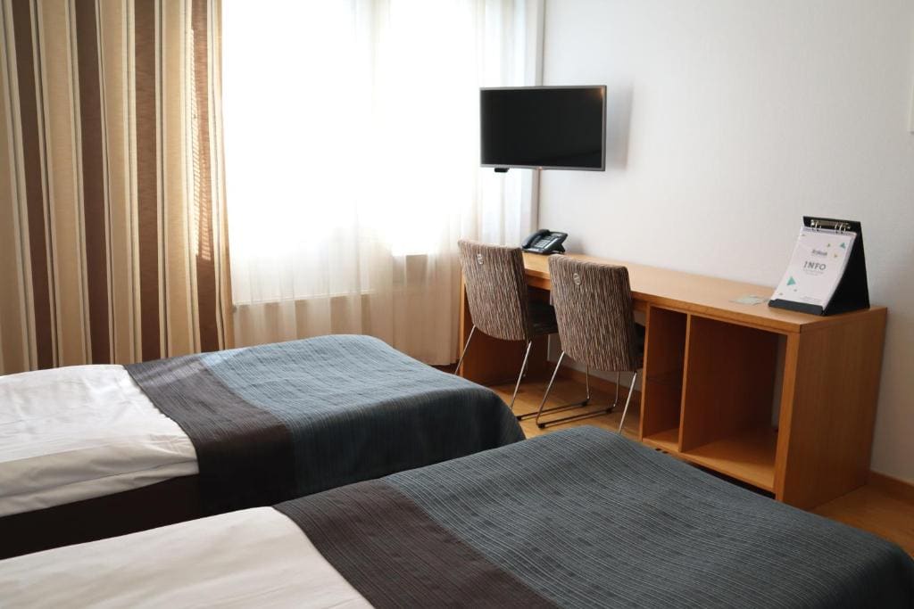 Twin Room room - Image 3