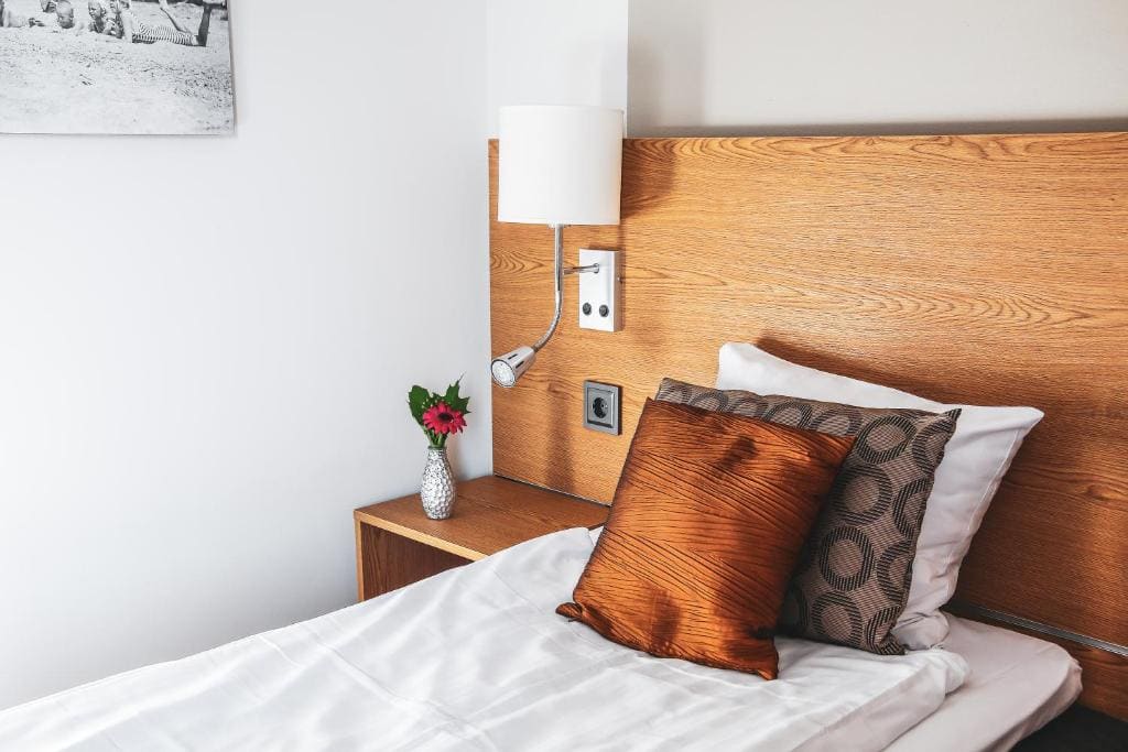 Superior Twin Room room - Image 3