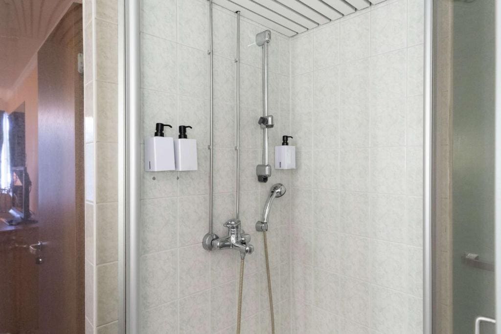 Standard Double Room room - Image 3