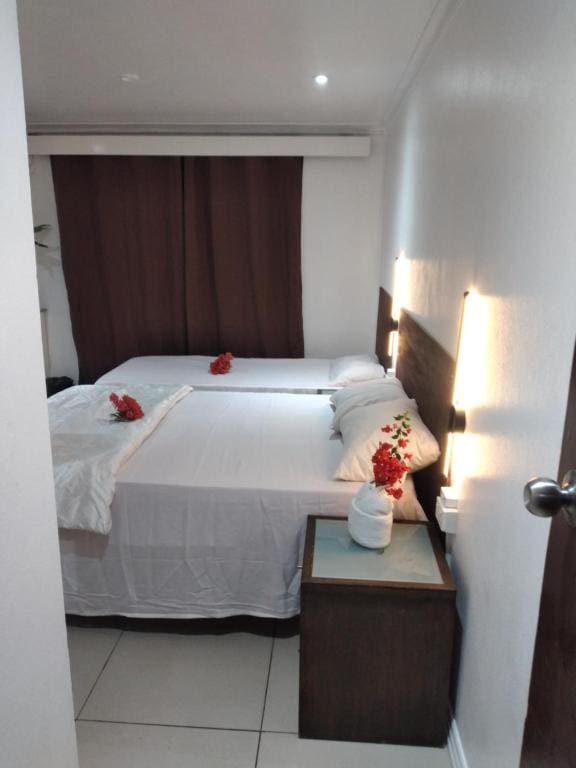 Double Room with Balcony (3 Adults) room - Image 3