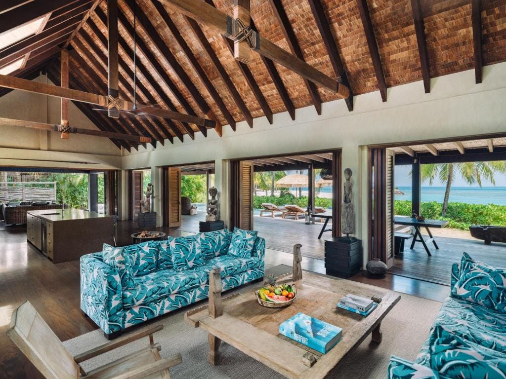 Four Bedroom Beachfront House with Private Pool room - Image 3