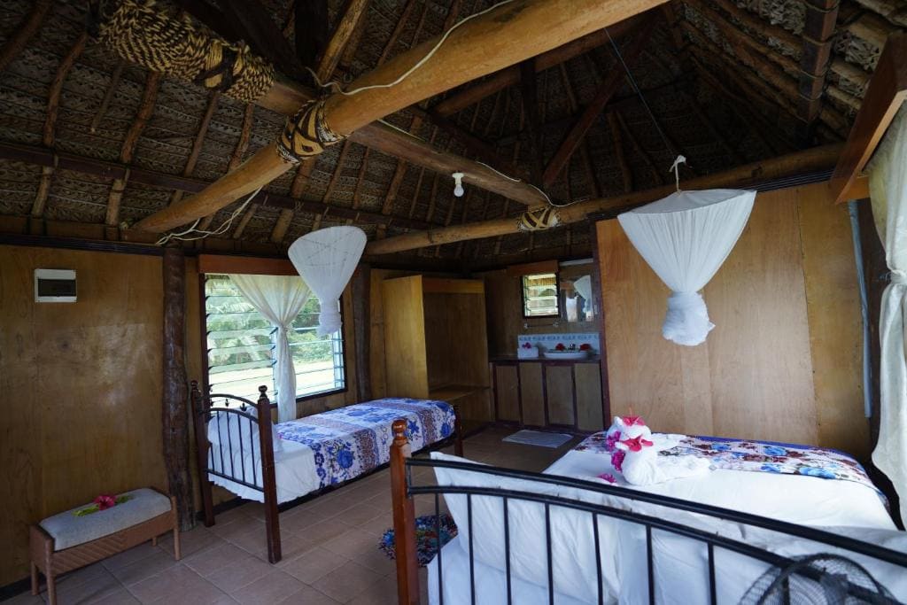 Mixed Dormitory Room room - Image 3