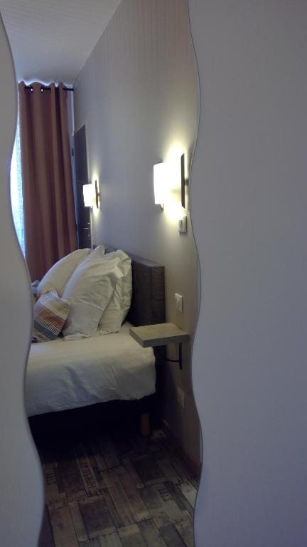Standard Double Room room - Image 3