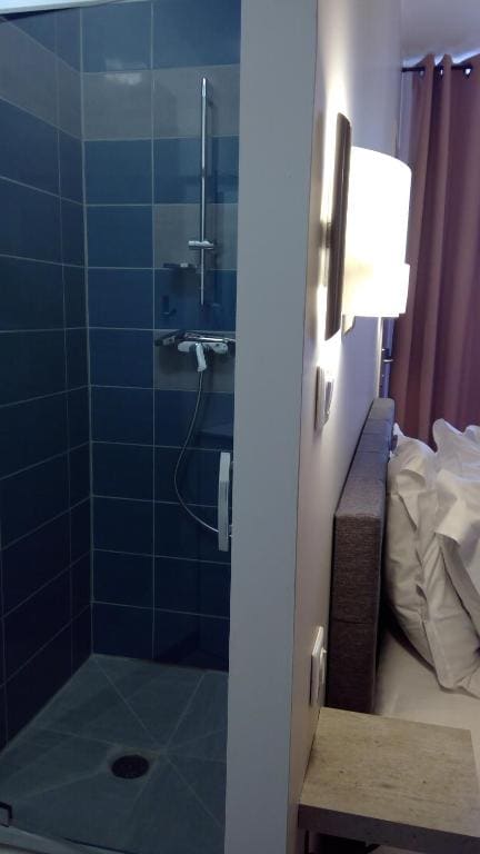 Standard Double Room room - Image 2