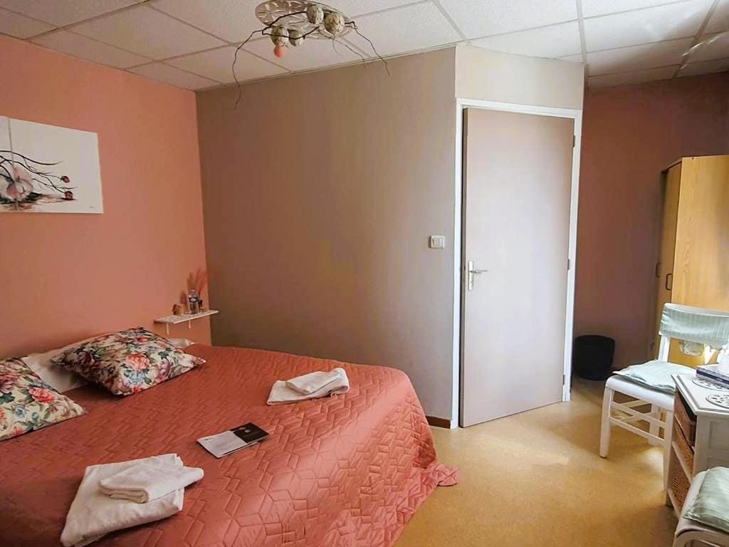 Standard Double Room room - Image 3