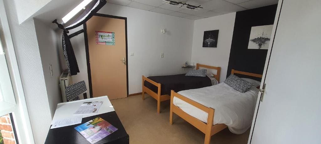 Twin Room room - Image 3