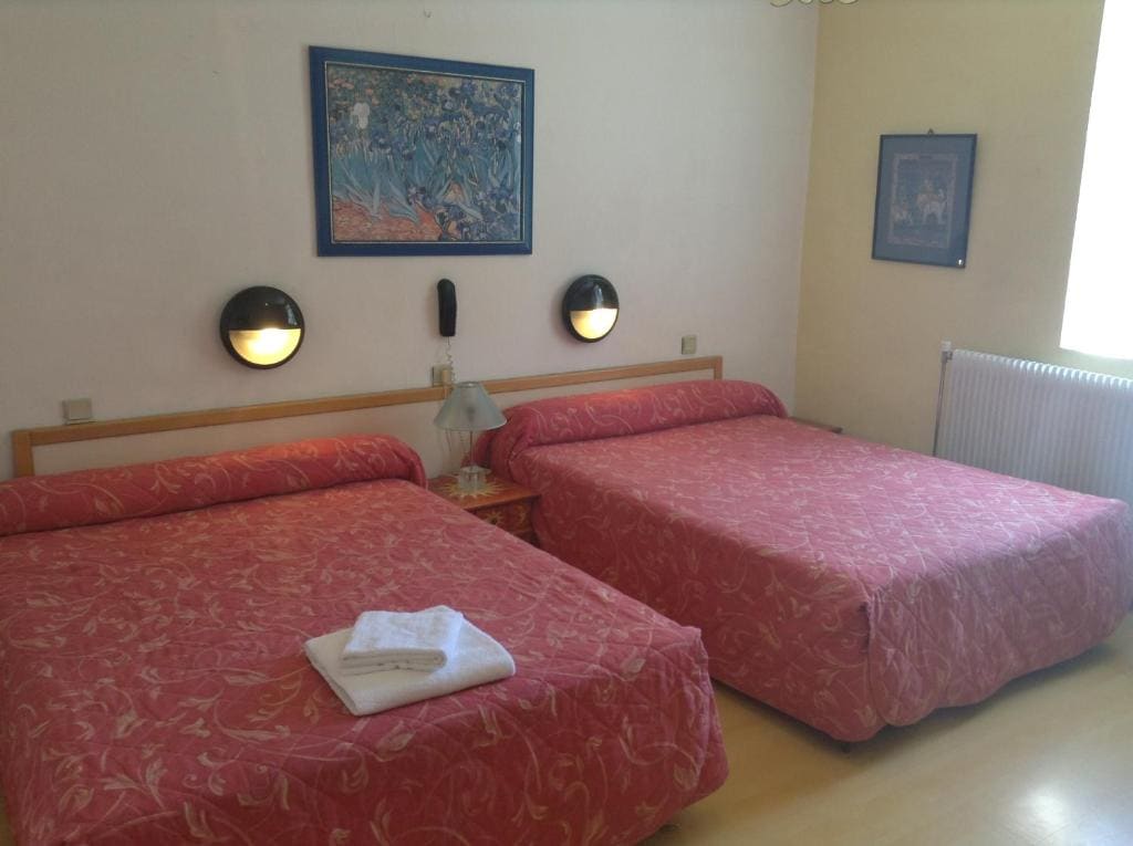 Twin Room room - Image 3