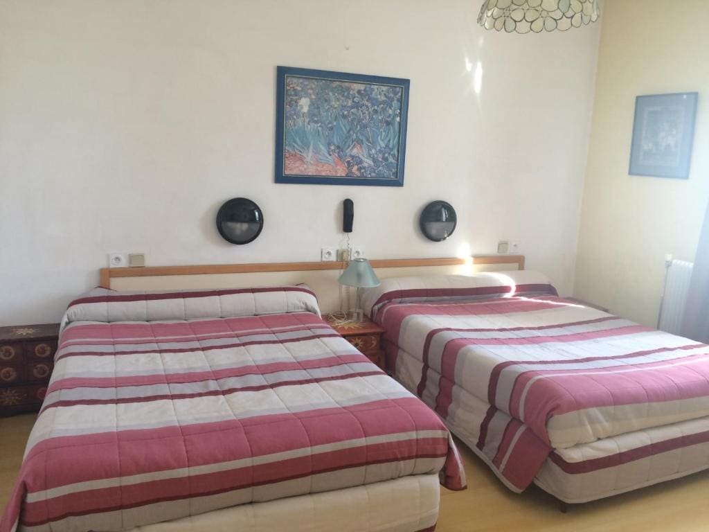 Twin Room room - Image 2