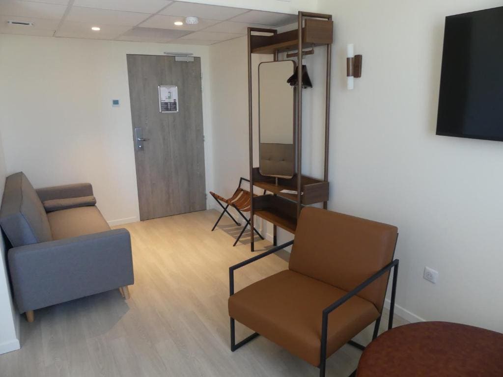 Suite room - Image 3
