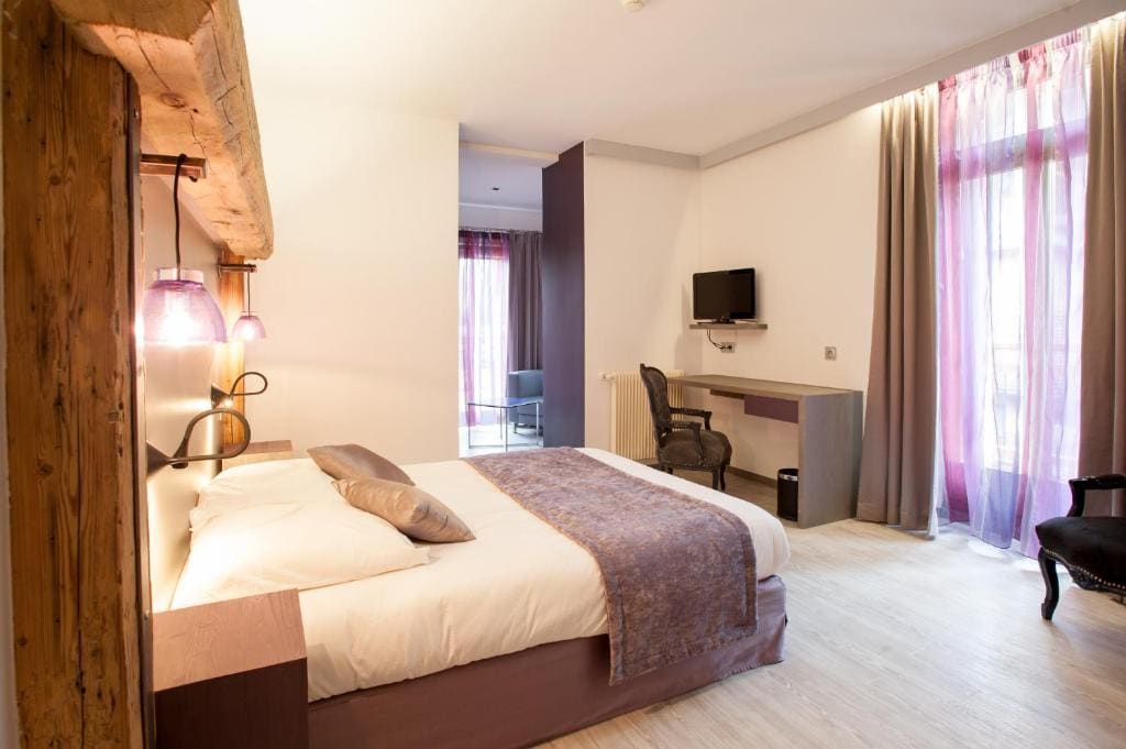 Cocoon Suite room - Image 2