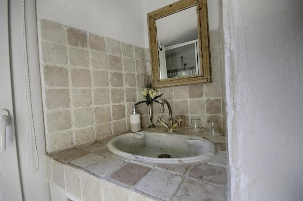 Comfort Triple Room with Shower room - Image 3
