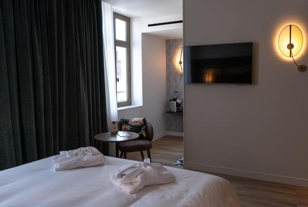 Deluxe Room room - Image 1