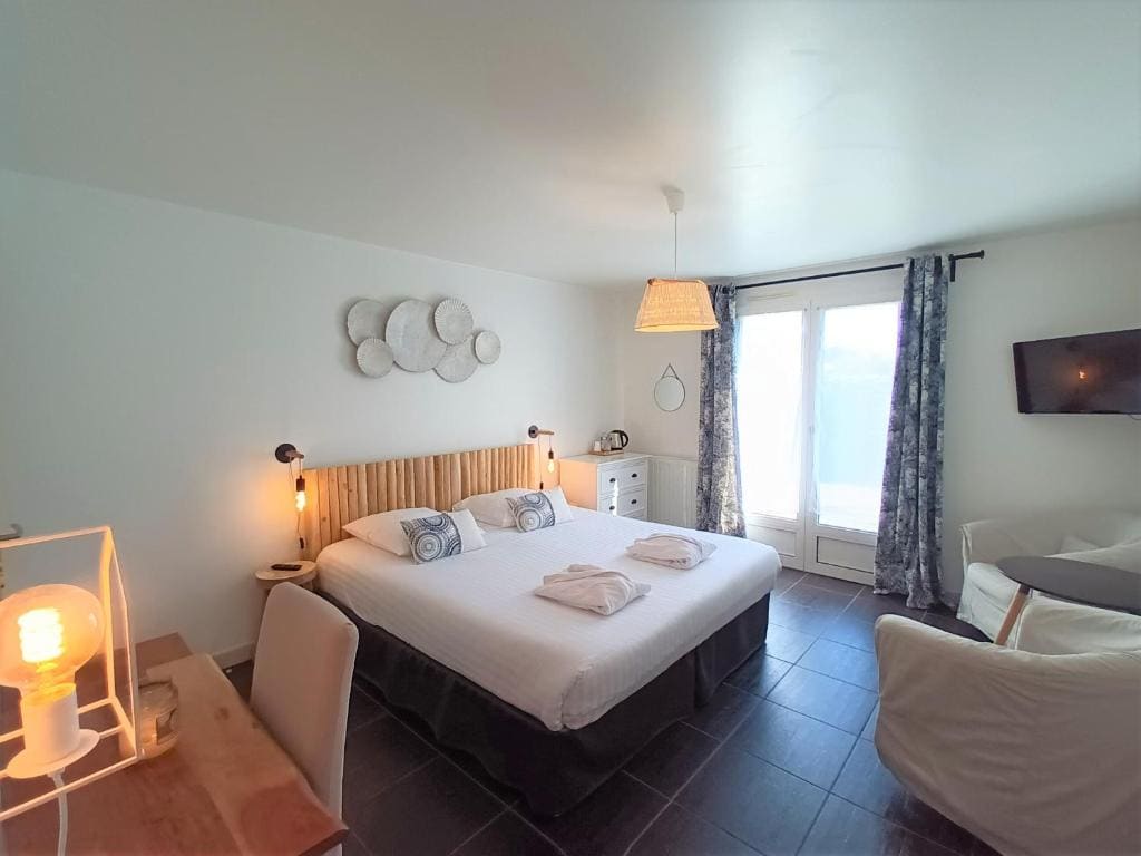 Double Room with Terrace room - Image 3