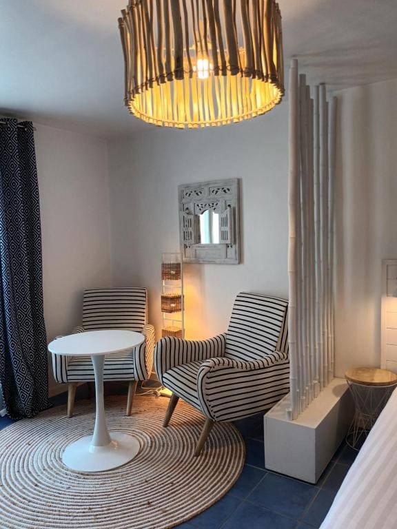 Suite room - Image 1
