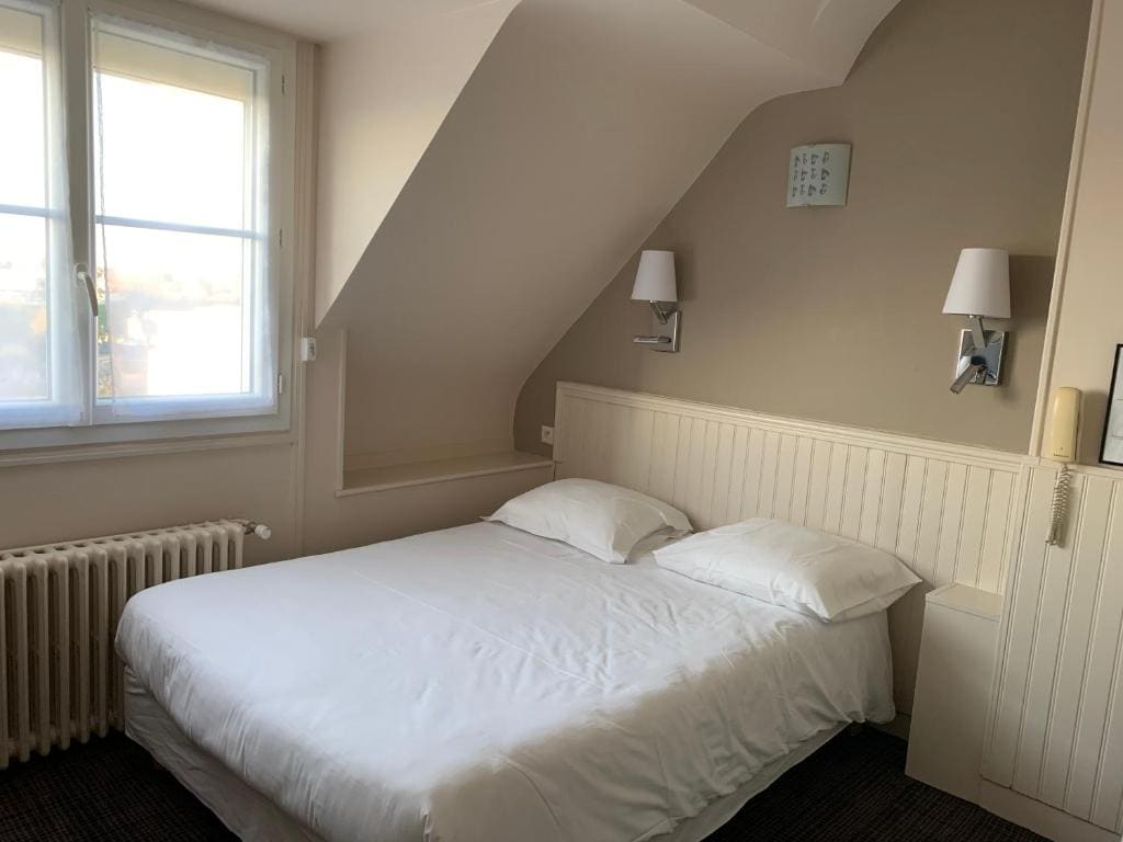 Superior Single Room room - Image 2