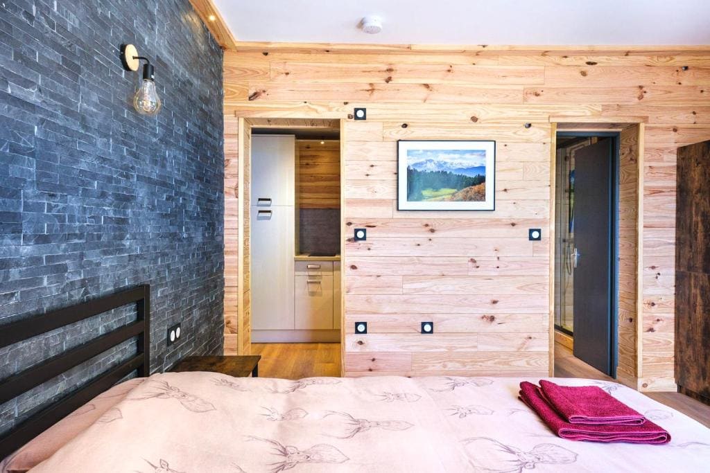 Double Room with Balcony room - Image 1