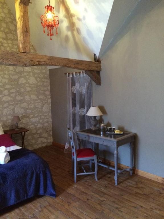 Double Room with Private Bathroom room - Image 3