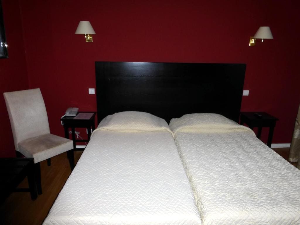 Comfort Double or Twin Room room - Image 2