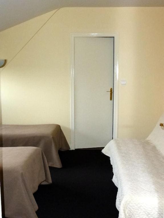 Quadruple Room room - Image 1
