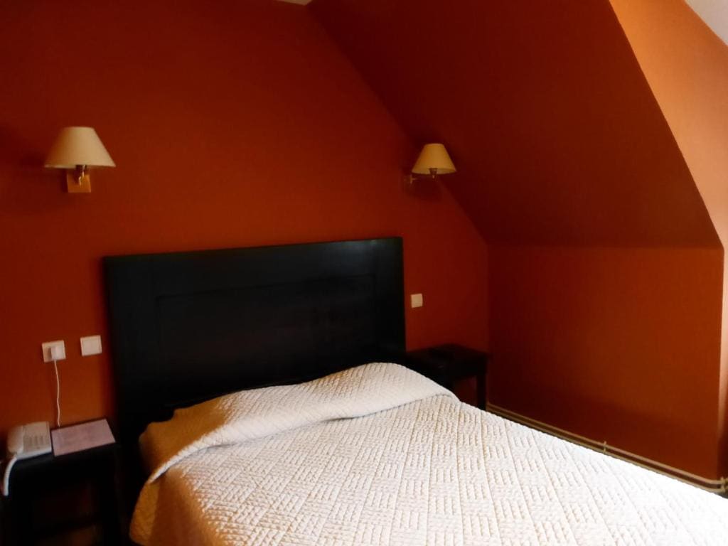 Standard Double or Twin Room room - Image 2