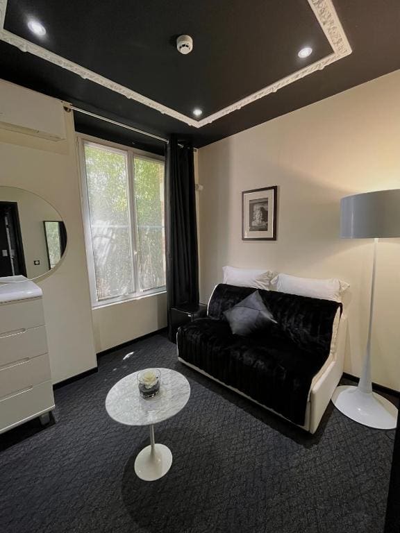 Double Room with Garden View room - Image 1