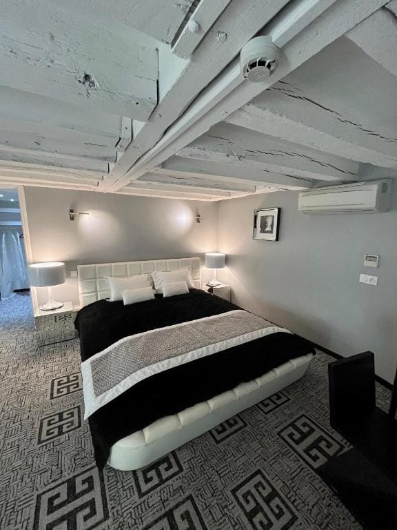 Standard Double Room room - Image 1