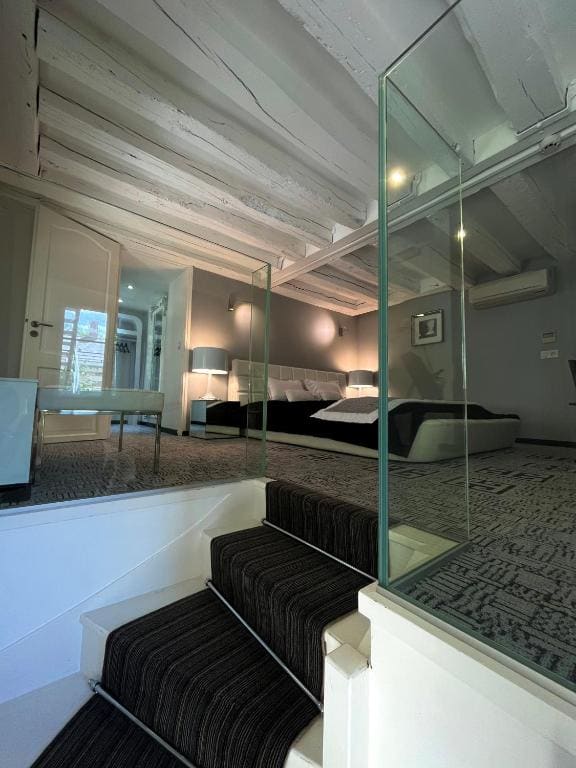 Standard Double Room room - Image 2