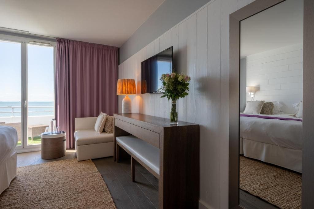 Premium Double Room Ocean room - Image 2