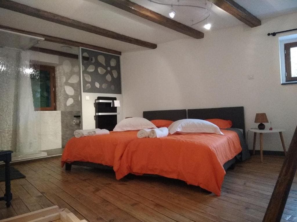 Twin Room with Private Bathroom room - Image 3