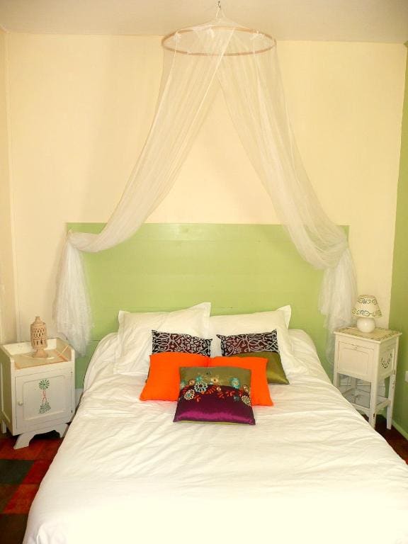 Green Double Room room - Image 3