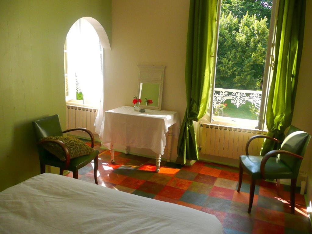 Green Double Room room - Image 2