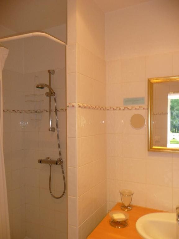 Pink Double Room room - Image 1