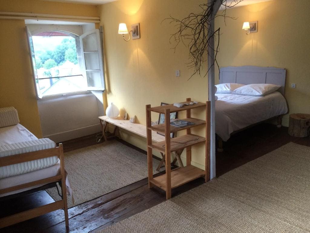 Double Room with Mountain View room - Image 1