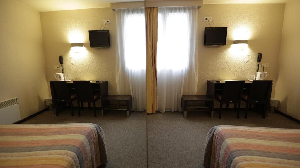 Twin Room room - Image 1